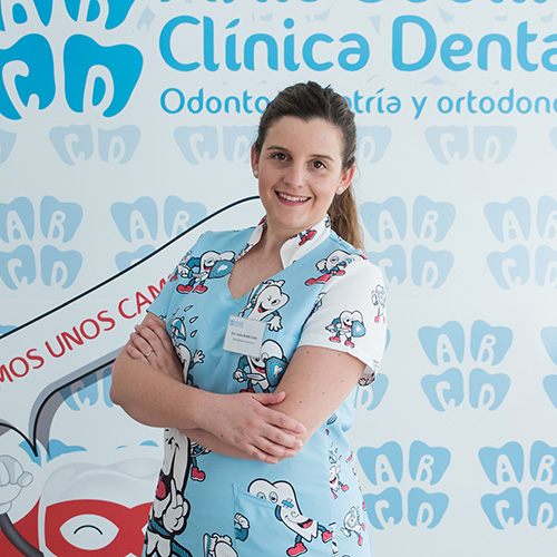 Dra. Laura Bobillo, Odontopediatra y Ortodoncista